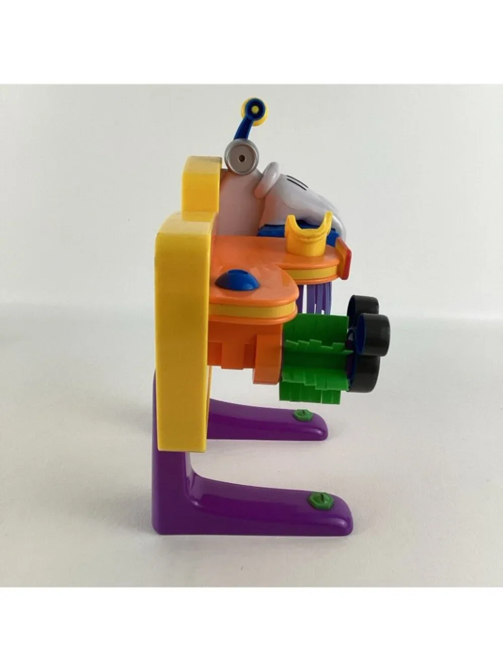 Disney Store Mickey Mouse Clubhouse Car Wash Color Change Water Playset Vehicle